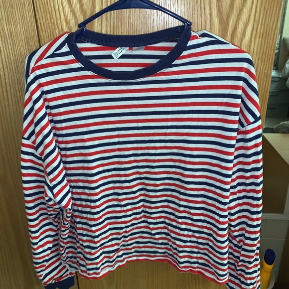 horizontal multi color long sleeve crop top - Picture 2 of 3